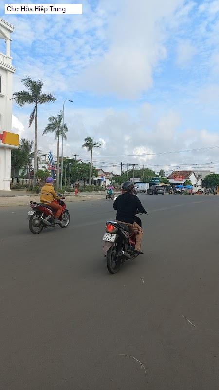 Chợ Hòa Hiệp Trung